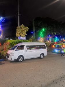 Menjelajahi Jogja dengan Rental Mobil Travel Hiace